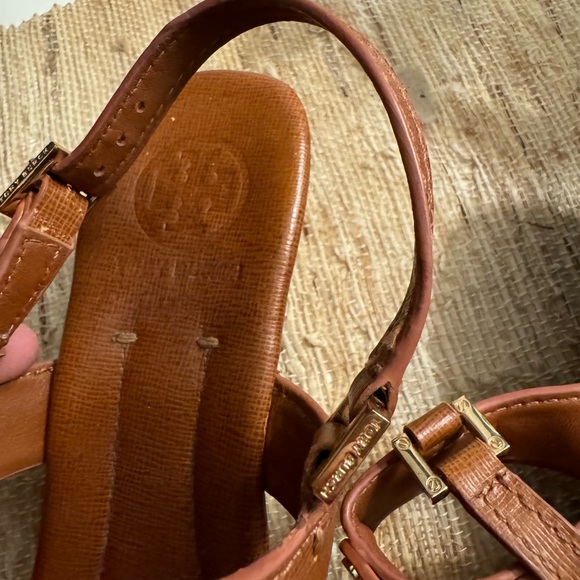 Tory Burch brown leather wedges - Picture 3 of 11